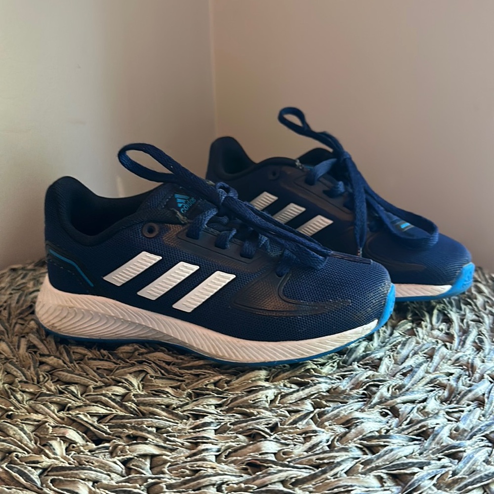 Adidas sneaks